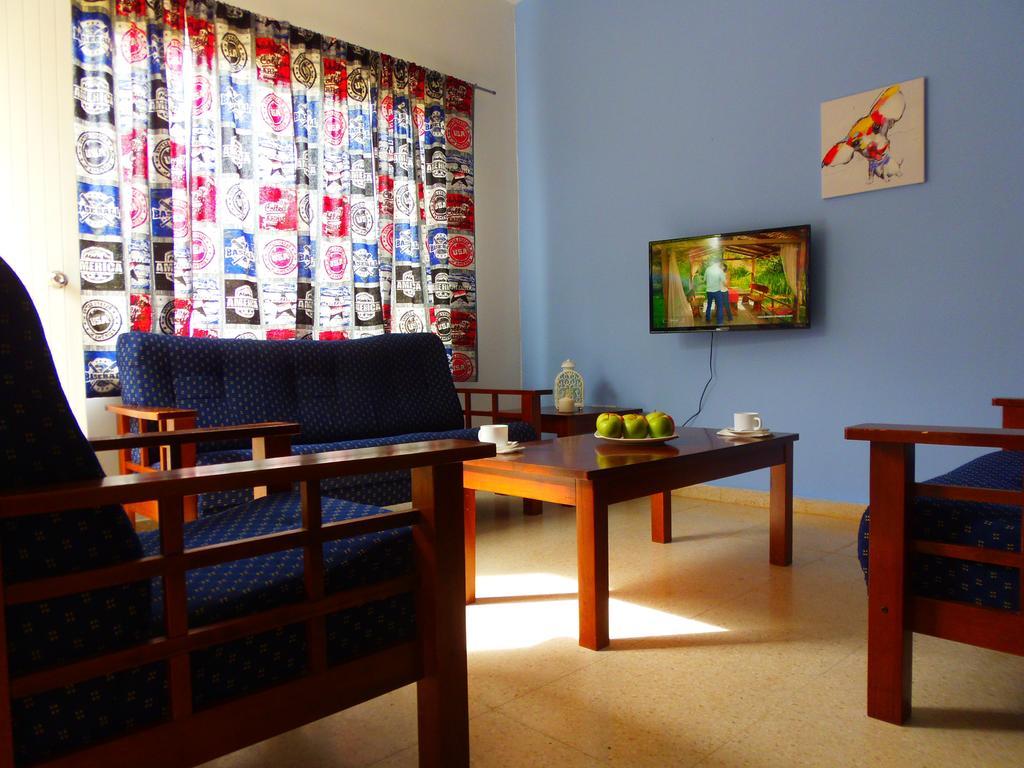 Light & Blue Gardens Apartman Protarász Kültér fotó